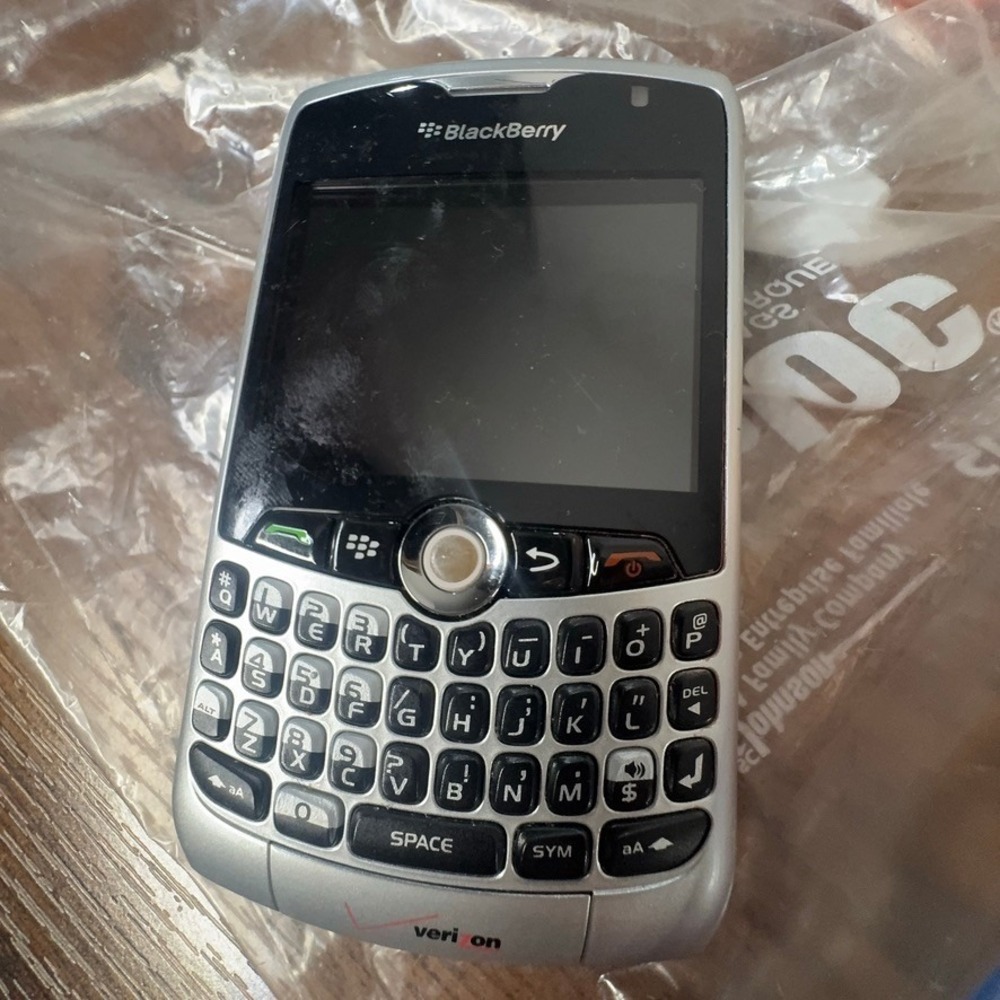 BlackBerry Curve 8530 Verizon Smartphone QWERTY Keyboard Tested w/ Charger